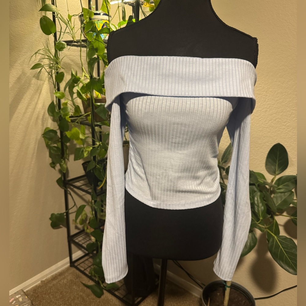 H&M Ribbed Cropped top. - Picture 2 of 6